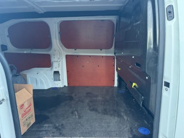 Peugeot expert fourgon gn tole standard 2.0  bluehdi 120 ss bvm6 pack premium garantie 12 mois comme neuf entretiens à jour...