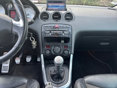 Peugeot 308 gti 200 cv entretien suivi distribution faite gps toit panoramique radar de stationnement garantie 12 mois...