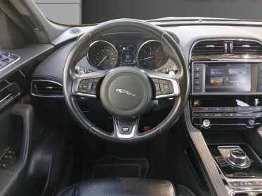 Jaguar f-pace 2.0 d - 180 ch  2wd bva8 r-sport garantie 12 occasion simplicicar la ciotat simplicicar simplicibike france