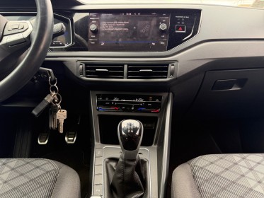 Volkswagen polo 1.0 tsi 95 ss bvm5 r-line camera de recul garantie 12 mois occasion simplicicar lyon nord simplicicar...