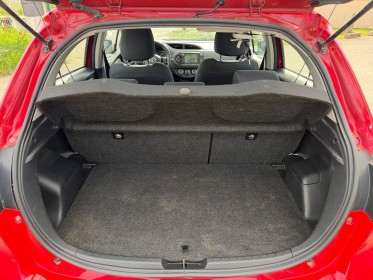 Toyota yaris ultimate 70 vvt-i ultimate - camera de recul - gps - 1ere main occasion simplicicar rennes simplicicar...