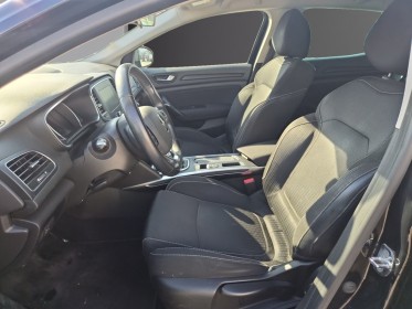 Renault megane iv berline tce 130 energy limited camera de recul carplay garantie 12 mois occasion simplicicar frejus ...