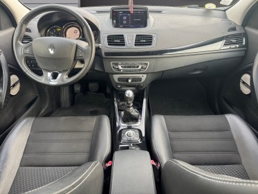 Renault megane iii coupe dci 110 energy eco2 bose caméra de recul distribution à jour clim garantie 12 mois occasion...