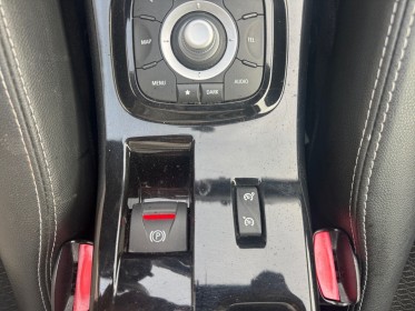 Renault megane iii coupe dci 110 energy eco2 bose caméra de recul distribution à jour clim garantie 12 mois occasion...