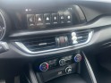 Alfa romeo stelvio 2.0t 200 ch q4 at8 super  sièges électriques  carplay  garantie 12 mois occasion simplicicar lyon nord...