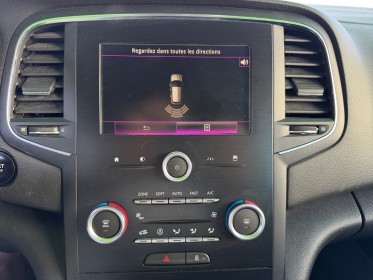 Renault megane iv berline 100ch limited - carplay - clim auto - régulateur occasion simplicicar salon de provence...