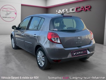 Renault clio iii 1.2 16v 75 eco2 tom tom edition - kit de distribution changé occasion simplicicar lagny  simplicicar...