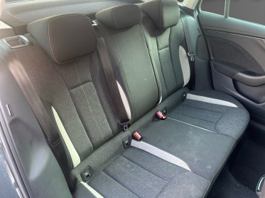 Skoda kamiq 1.0 tsi 116 ch dsg7 style carplay 1ere main toit pano garantie 12 mois occasion simplicicar villebon-sur-yvette...