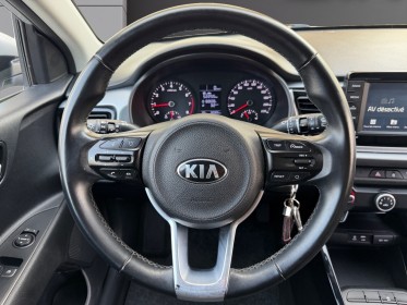 Kia rio 1.0l t-gdi 100 ch isg premium caméra de recul carplay garantie 12 mois occasion simplicicar marignane  simplicicar...