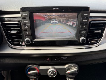 Kia rio 1.0l t-gdi 100 ch isg premium caméra de recul carplay garantie 12 mois occasion simplicicar marignane  simplicicar...
