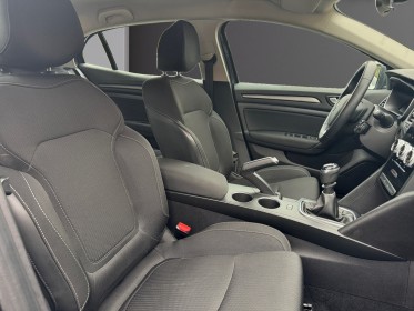 Renault megane iv berline blue dci 115 zen - faible km - radar de recul - rég/lim de vitesse occasion simplicicar compiegne...