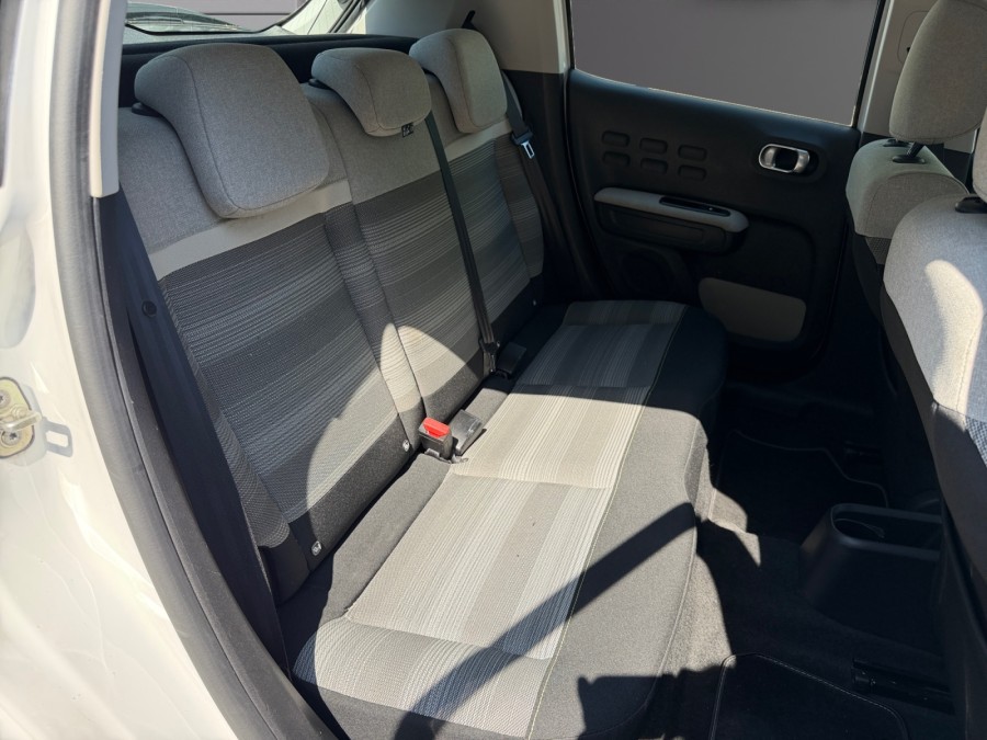 CITROEN d'occasion C3 1.2 PURE TECH 110 SHINE EAT de 2019 Nord Isère