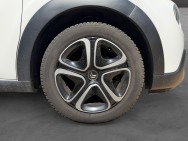 CITROEN d'occasion C3 1.2 PURE TECH 110 SHINE EAT de 2019 Nord Isère
