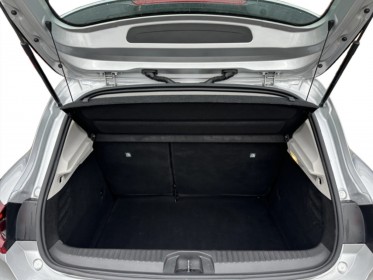 Renault clio v zen tce 100ch - premiere main - faible km - moteur a chaine - occasion simplicicar compiegne simplicicar...