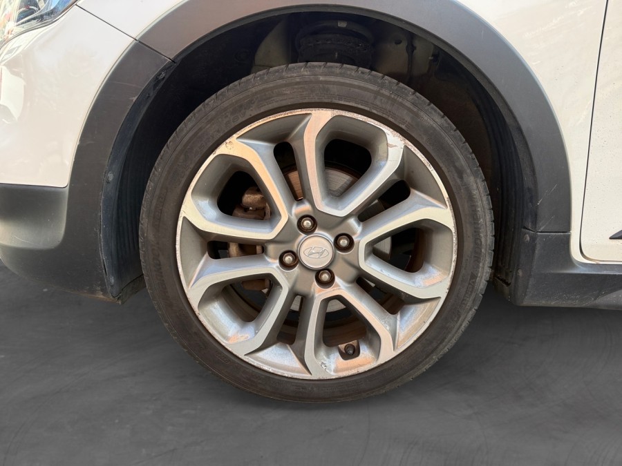 HYUNDAI d'occasion I20 BLACK RIDE de 2019 Montreuil (93)﻿