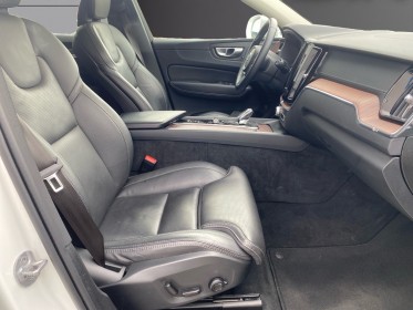 Volvo xc60 t6 recharge awd 253 ch  145 ch geartronic 8 ultimate style chrome garantie 12 mois occasion barberey simplicicar...