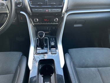 Mitsubishi eclipse cross 2.4-mivec-16v-188-plug-in-hybrid-4wd-98 cv-boite-auto-business-carplay-garantie constructeur nov/27...