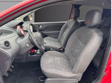 Renault twingo ii 1.2 lev 16v 75 eco2 rip curl garantie 12 mois occasion simplicicar toulon est simplicicar simplicibike france