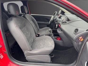 Renault twingo ii 1.2 lev 16v 75 eco2 rip curl garantie 12 mois occasion simplicicar toulon est simplicicar simplicibike france