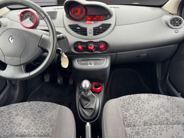 Renault twingo ii 1.2 lev 16v 75 eco2 rip curl garantie 12 mois occasion simplicicar toulon est simplicicar simplicibike france