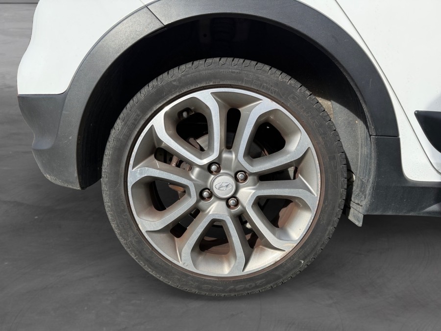 HYUNDAI d'occasion I20 BLACK RIDE de 2019 Montreuil (93)﻿