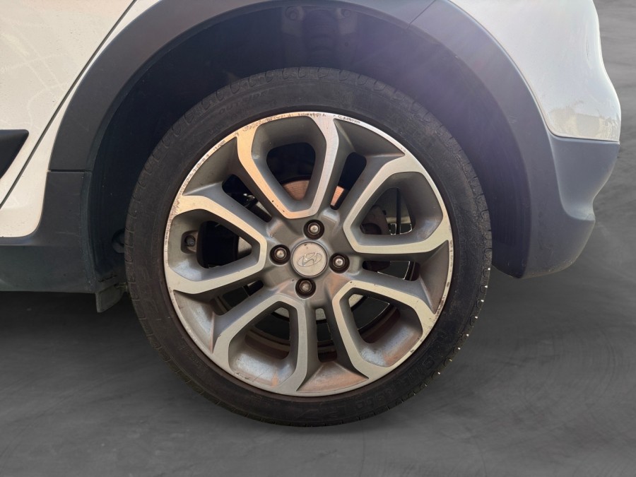 HYUNDAI d'occasion I20 BLACK RIDE de 2019 Montreuil (93)﻿