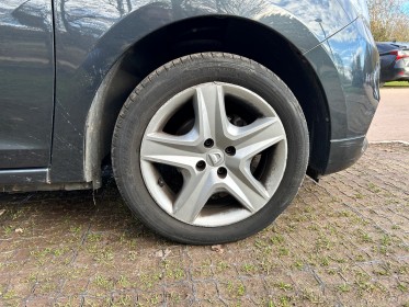 Dacia sandero sce 75 city  clim occasion simplicicar vaucresson simplicicar simplicibike france