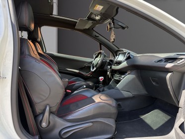 Peugeot 208 1.6 thp  208 ch ss bvm6 gti camera toit pano suivi garantie 12 mois occasion montreuil (porte de vincennes)(75)...