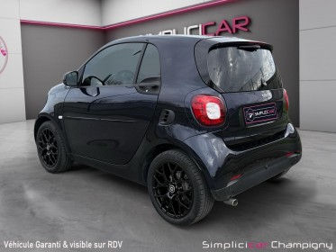 Smart fortwo coupe 0.9 90 ch  ba6 prime-entretiens a jour-toit panoramique-sieges en cuir chauffant-accoudoir-camera et...