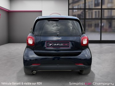Smart fortwo coupe 0.9 90 ch  ba6 prime-entretiens a jour-toit panoramique-sieges en cuir chauffant-accoudoir-camera et...
