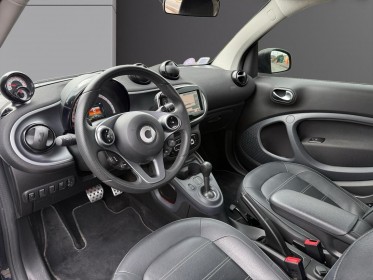 Smart fortwo coupe 0.9 90 ch  ba6 prime-entretiens a jour-toit panoramique-sieges en cuir chauffant-accoudoir-camera et...