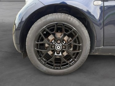 Smart fortwo coupe 0.9 90 ch  ba6 prime-entretiens a jour-toit panoramique-sieges en cuir chauffant-accoudoir-camera et...