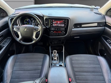 Mitsubishi outlander phev 2.4l phev twin motor 4wd intense carplay caméra entretien complet garantie 12 mois occasion...