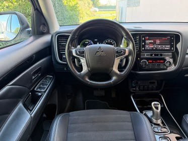 Mitsubishi outlander phev 2.4l phev twin motor 4wd intense carplay caméra entretien complet garantie 12 mois occasion...