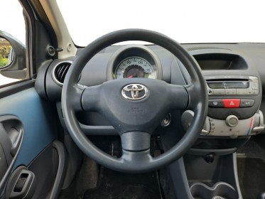 Toyota aygo 1.0 vvt-i les bleus - moteur à chaine - garantie 12 mois occasion simplicicar orgeval  simplicicar simplicibike...
