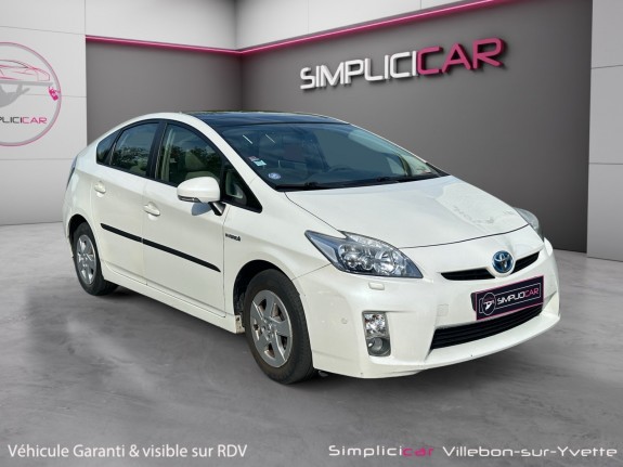 Toyota prius 136h lounge full entretien toyota toit ouvrant garantie camera de recul 12 mois occasion simplicicar...