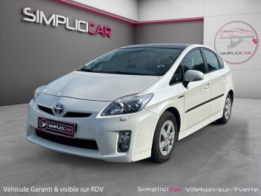 Toyota prius 136h lounge full entretien toyota toit ouvrant garantie camera de recul 12 mois occasion simplicicar...