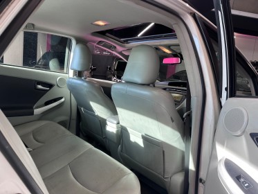 Toyota prius 136h lounge full entretien toyota toit ouvrant garantie camera de recul 12 mois occasion simplicicar...