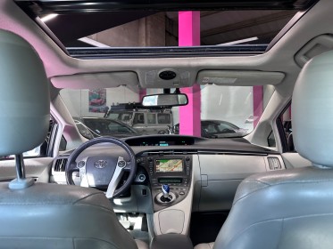 Toyota prius 136h lounge full entretien toyota toit ouvrant garantie camera de recul 12 mois occasion simplicicar...