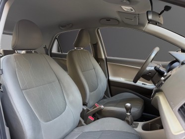 Kia picanto 1.0l 69 ch active climatisation, radio, garantie 12 mois occasion paris 15ème (75) simplicicar simplicibike france