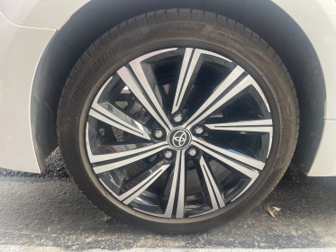 Toyota corolla touring sports hybride my22 184h design entretien full toyota occasion paris 15ème (75) simplicicar...