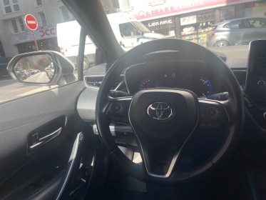 Toyota corolla touring sports hybride my22 184h design entretien full toyota occasion paris 15ème (75) simplicicar...