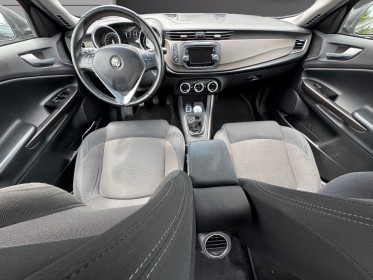 Alfa romeo giulietta 1.4 tjet 120 ch ss distinctive / garantie 12 mois occasion osny simplicicar simplicibike france