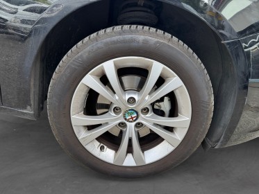 Alfa romeo giulietta 1.4 tjet 120 ch ss distinctive / garantie 12 mois occasion osny simplicicar simplicibike france