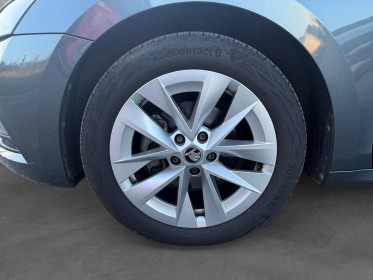 Skoda octavia combi 2.0 tdi 150 ch dsg7 style matrix led garantie 12 mois occasion simplicicar saint-omer simplicicar...