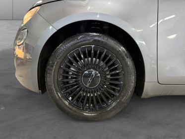 Fiat 500 nouvelle e 118 ch icône carplay/grande batterie occasion simplicicar magny-en-vexin simplicicar simplicibike france