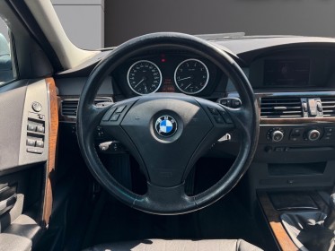 Bmw serie 5 e60 525i pack luxe premiere main suivi complet garantie 12 mois occasion barberey simplicicar simplicibike france