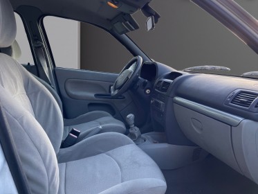 Renault clio 1.6i 16v privilège occasion  simplicicar nice - pfvauto simplicicar simplicibike france