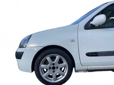 Renault clio 1.6i 16v privilège occasion  simplicicar nice - pfvauto simplicicar simplicibike france