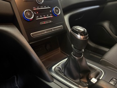 Renault megane iv berline business tce 115 essence bvm6 garantie 12 mois occasion simplicicar saint-jean simplicicar...